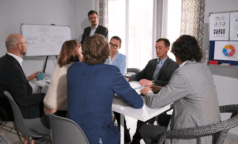 The Advantages and Disadvantages of Market Timings